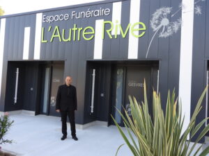 devanture espace funeraire autre rive