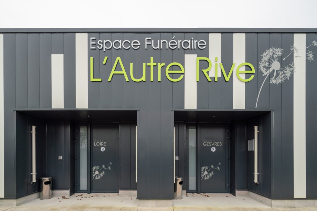 exterieur chambre funeraire autre rive